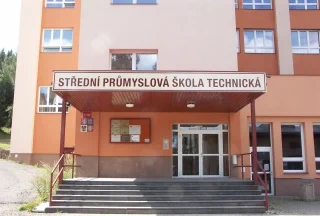 škola SPŠT fotky budova (6)